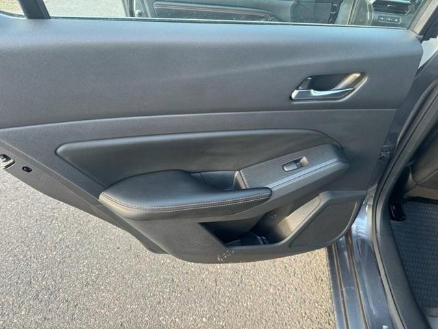 Photo of 2022 Gun Metallic Nissan Altima