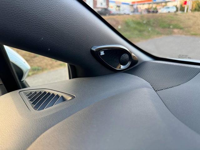 Photo of 2020 Silver Toyota Corolla