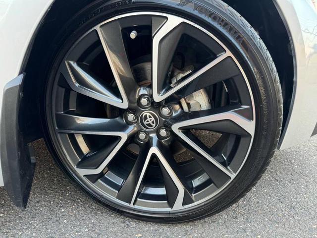 Photo of 2020 Silver Toyota Corolla