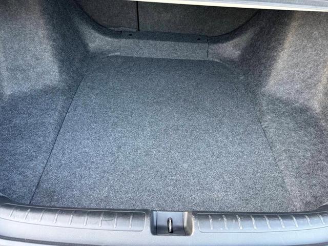 Photo of 2021 White Honda Accord