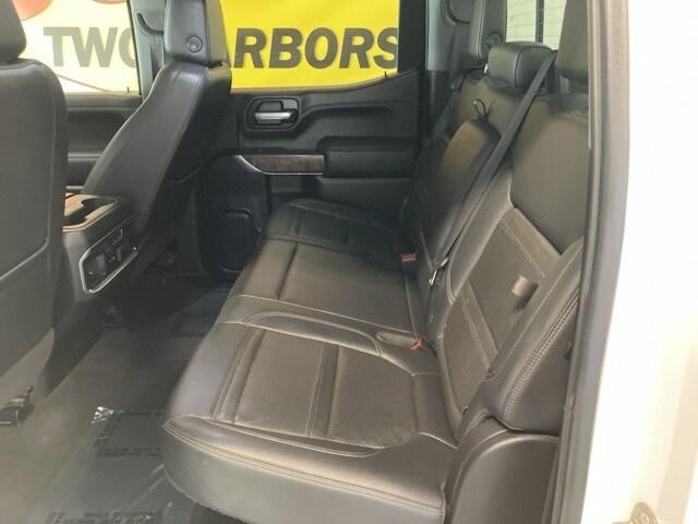 Photo of 2021 White Frost GMC Sierra 1500