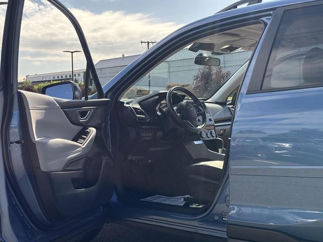 Photo of 2024 Horizon Blue Pearl Subaru Forester