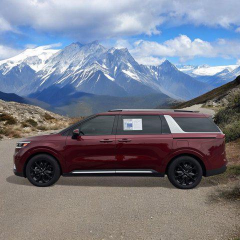 Photo of 2024 Flare Red Kia Carnival