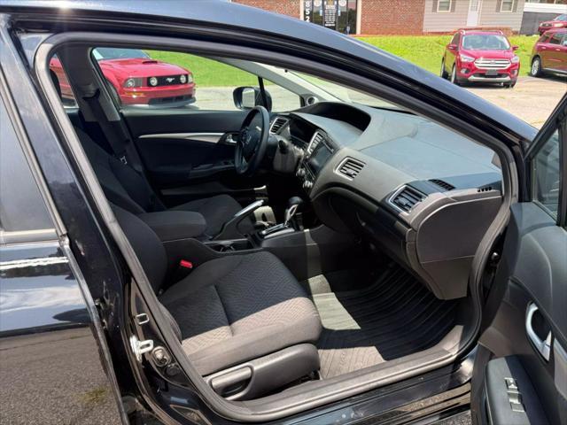 Photo of 2014 Crystal Black Pearl Honda Civic