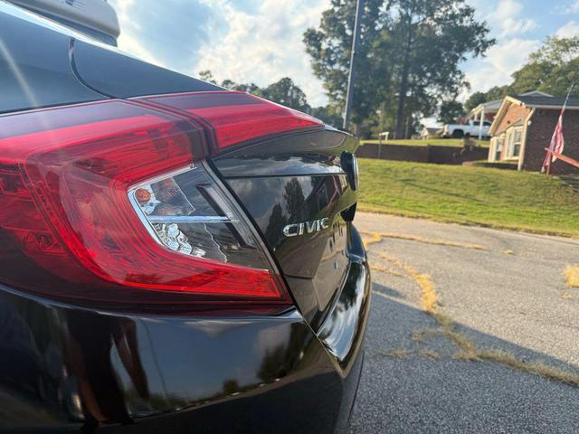 Photo of 2017 Black Honda Civic