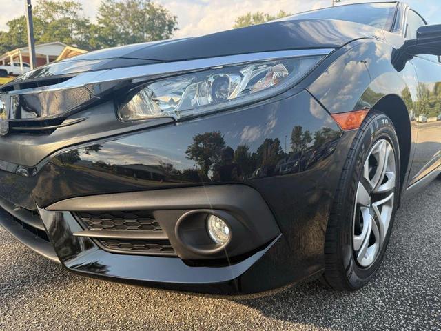 Photo of 2017 Black Honda Civic