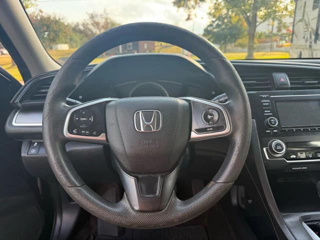 Photo of 2017 Black Honda Civic