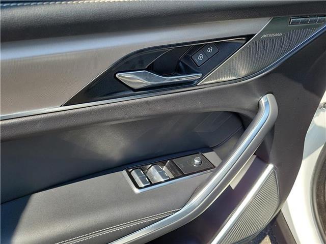Photo of 2024 Fuji White Jaguar F-PACE