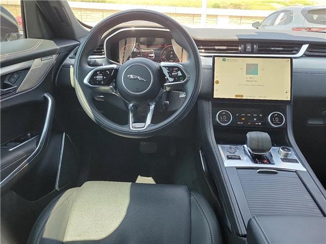 Photo of 2024 Fuji White Jaguar F-PACE