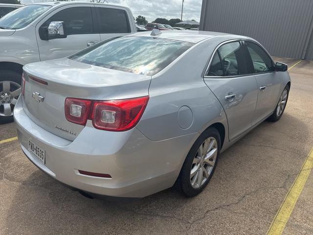 Photo of 2013 Silver Ice Metallic Chevrolet Malibu