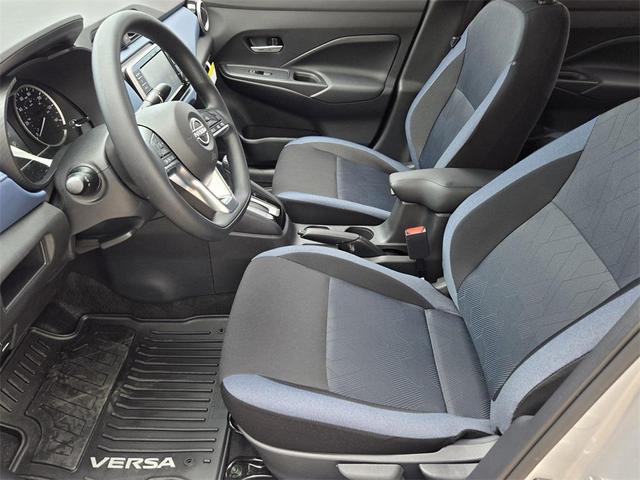 Photo of 2025 Brilliant Silver Metallic Nissan Versa