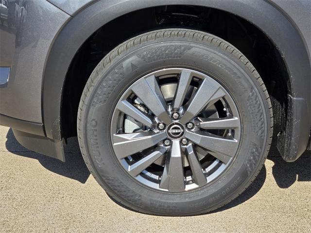 Photo of 2025 Gun Metallic Nissan Pathfinder