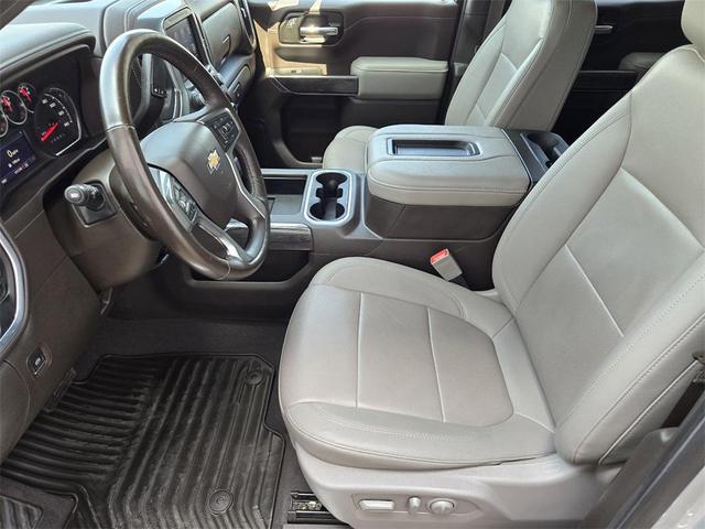 Photo of 2022 Silver Ice Metallic Chevrolet Silverado 1500