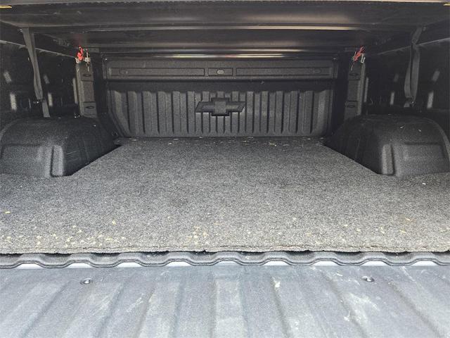Photo of 2022 Silver Ice Metallic Chevrolet Silverado 1500