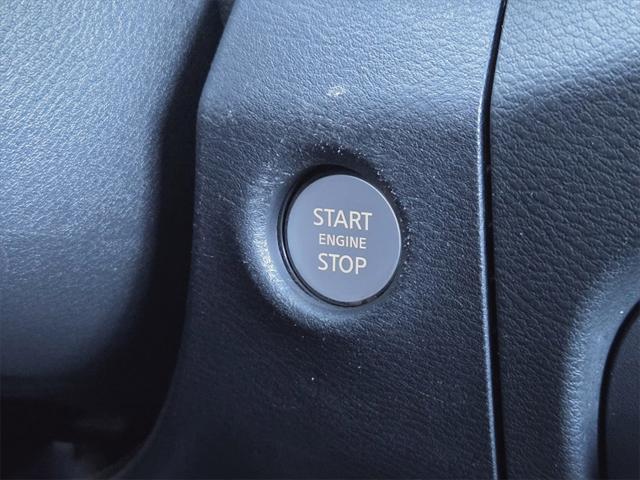 Photo of 2022 Super Black Nissan Frontier