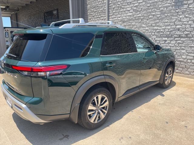 Photo of 2023 Obsidian Green Pearl Nissan Pathfinder