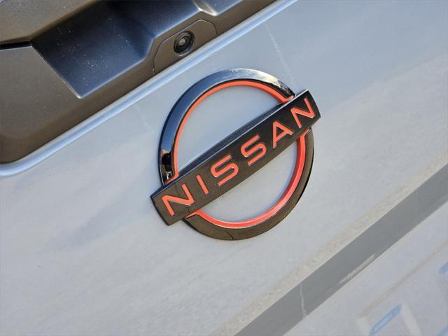 Photo of 2023 Boulder Gray Pearl Nissan Frontier