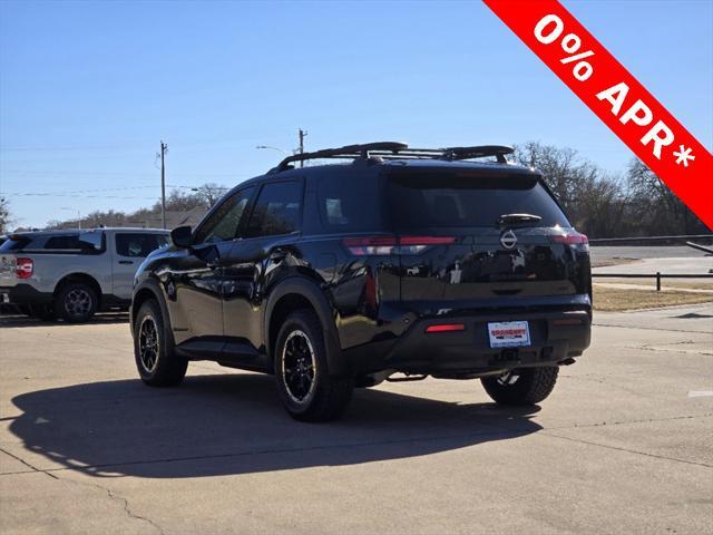 Photo of 2025 Super Black Nissan Pathfinder