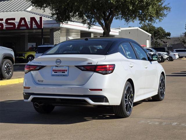 Photo of 2025 Aspen White Tricoat/Super Black Nissan Sentra