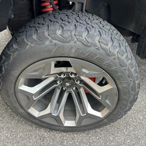 Photo of 2021 Black Chevrolet Silverado 1500