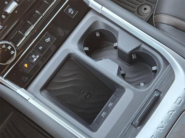 Photo of 2025 Super Black Nissan Armada