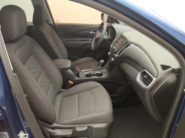 Photo of 2021 Blue Chevrolet Equinox