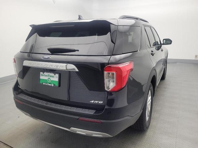 Photo of 2023 Agate Black Metallic Ford Explorer