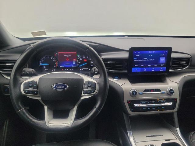 Photo of 2023 Agate Black Metallic Ford Explorer