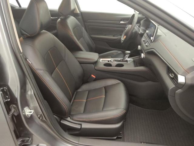Photo of 2020 Gun Metallic Nissan Altima