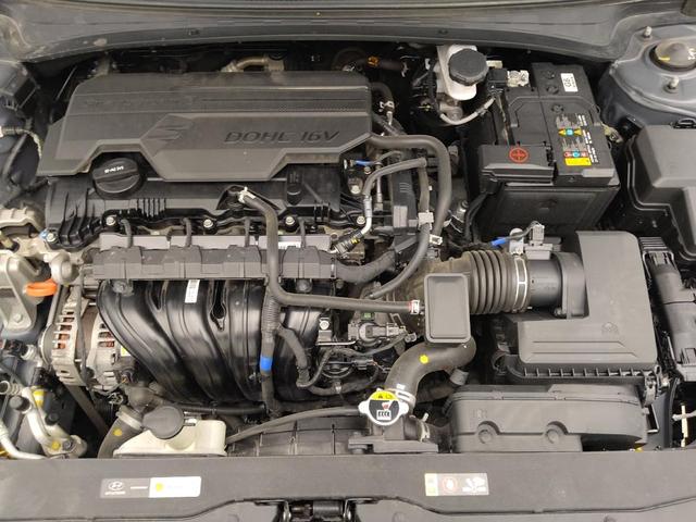 Photo of 2023 Gray Hyundai ELANTRA