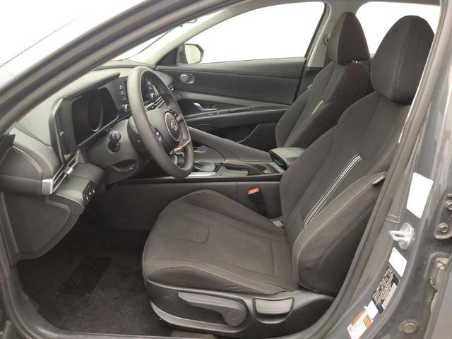 Photo of 2023 Gray Hyundai ELANTRA