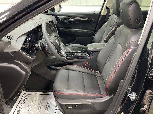 Photo of 2023 Ebony Twilight Metallic Buick Envision