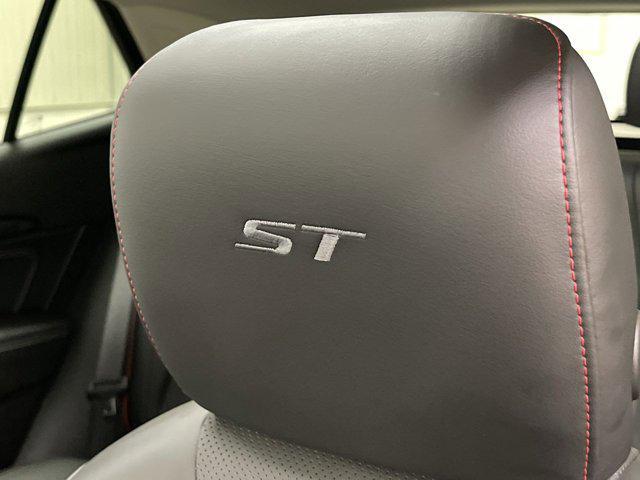 Photo of 2023 Ebony Twilight Metallic Buick Envision