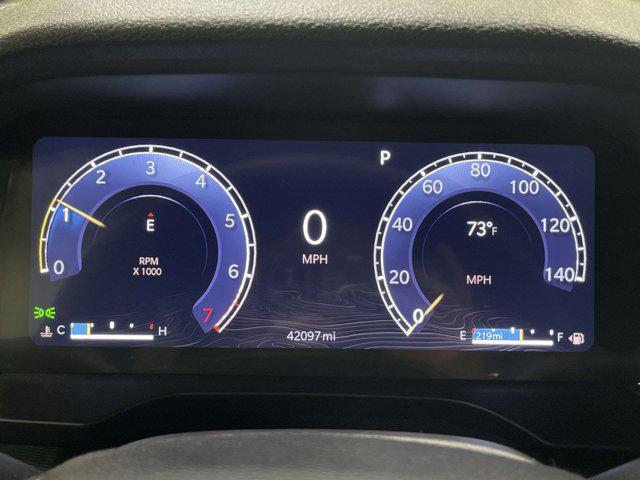 Photo of 2024 Diamond Black Crystal Pearlcoat Jeep Grand Cherokee L
