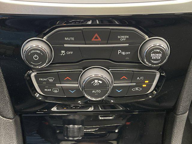 Photo of 2023 Gloss Black Chrysler 300