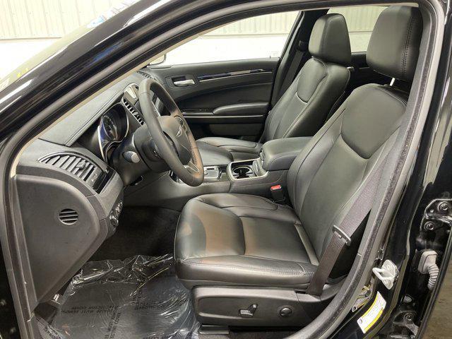 Photo of 2023 Gloss Black Chrysler 300