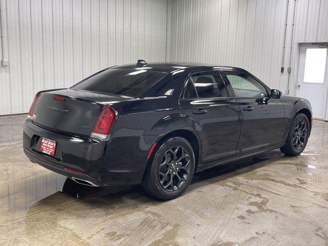 Photo of 2023 Gloss Black Chrysler 300
