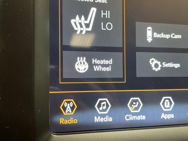 Photo of 2022 Granite Crystal Metallic Clearcoat Jeep Cherokee