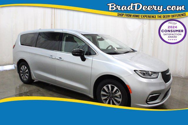 2024 Chrysler Pacifica Hybrid