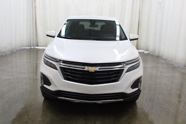 Photo of 2024 Iridescent Pearl Tricoat Chevrolet Equinox