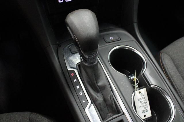 Photo of 2024 Iridescent Pearl Tricoat Chevrolet Equinox