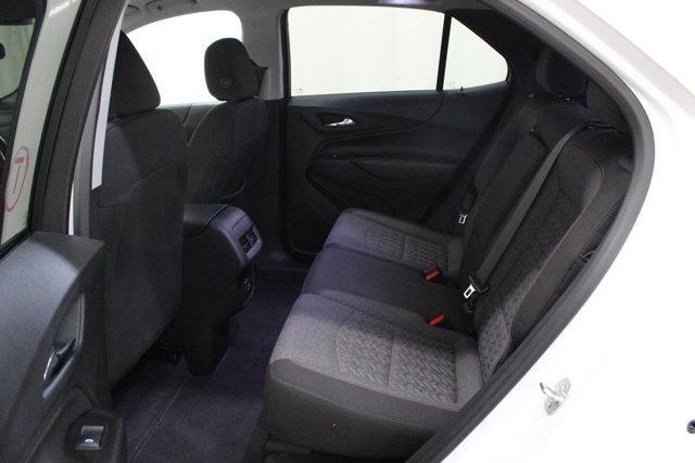 Photo of 2024 Iridescent Pearl Tricoat Chevrolet Equinox