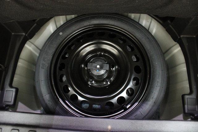 Photo of 2024 Iridescent Pearl Tricoat Chevrolet Equinox