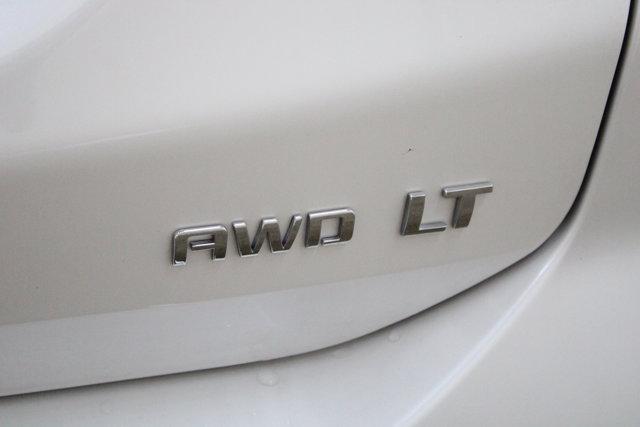 Photo of 2024 Iridescent Pearl Tricoat Chevrolet Equinox