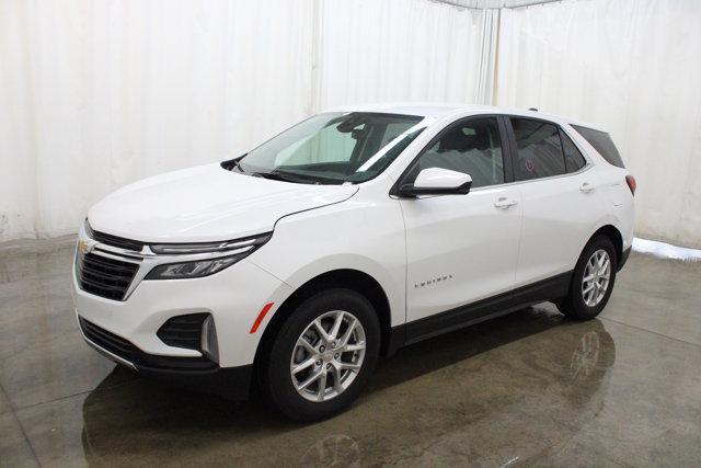 Photo of 2024 Iridescent Pearl Tricoat Chevrolet Equinox