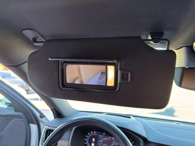 Photo of 2022 White Volvo V90 Cross Country