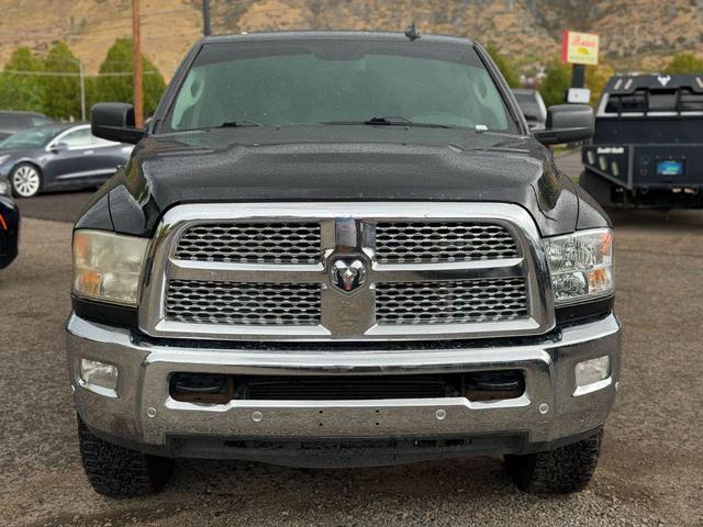 Photo of 2018 Brilliant Black Crystal Pearlcoat RAM 2500