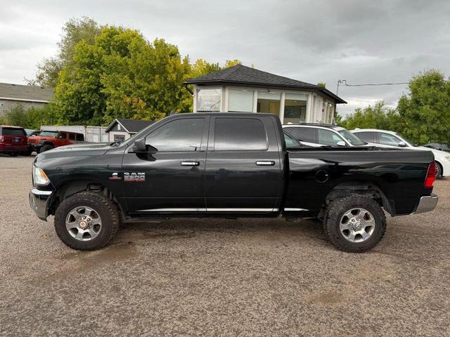Photo of 2018 Brilliant Black Crystal Pearlcoat RAM 2500