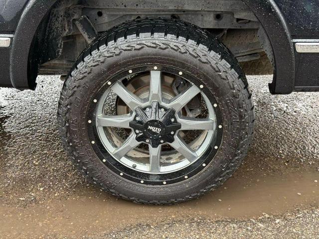 Photo of 2014 Tuxedo Black Metallic Ford F-150