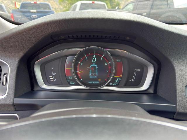 Photo of 2015 Black Volvo V60